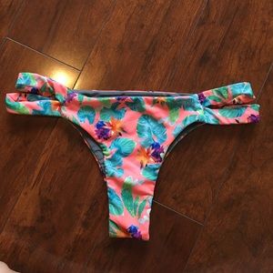 Jolyn Merlin Bottoms